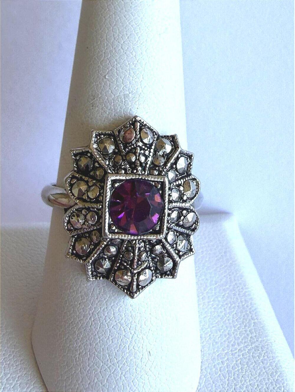 Vintage Style Silver Ring with Purple Gemstone 8.75 Avon